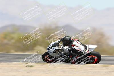 media/Apr-20-2025-CVMA (Sun) [[39090e8767]]/Race 9-Formula LW Twins Shootout/